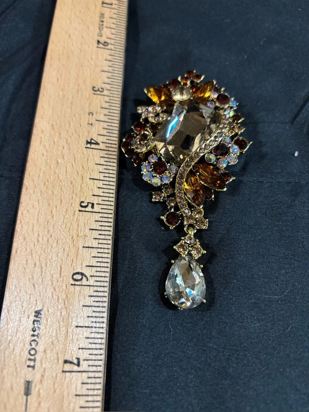 RHINESTONE BROOCH PIN WHISKEY TOPAZ COLOR HOLD YONE NWOT BEAUTY